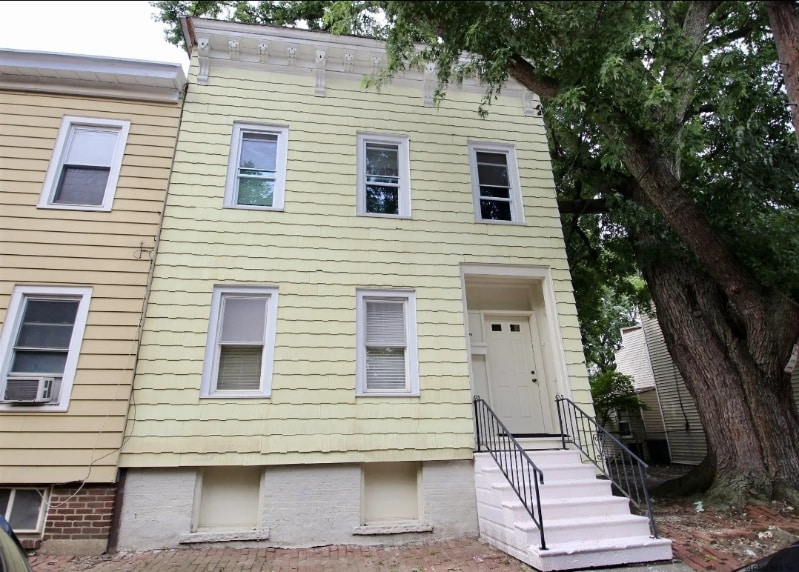 Primary Photo - 530 3rd St