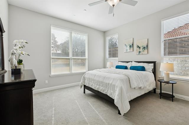Building Photo - 809 Charleston Dr