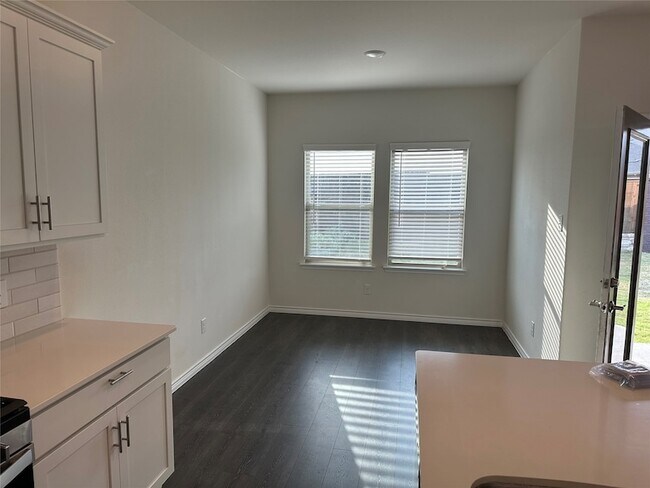 Building Photo - 5301 Austen Ave