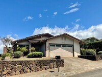 Building Photo - Spacious & Desirable 4/2/2 Single Family H...