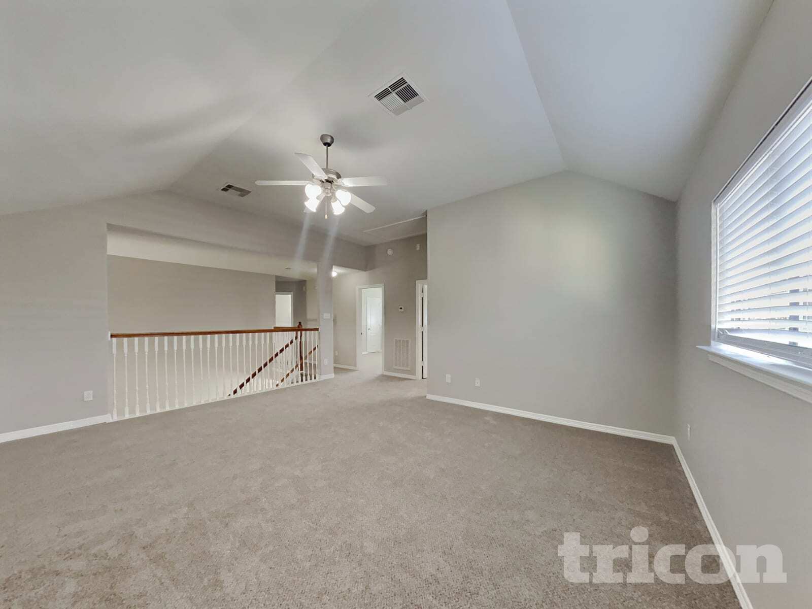 Building Photo - 8026 N Tarrytown Crossing Dr