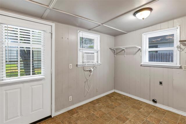 Building Photo - 616 Bellevue Dr