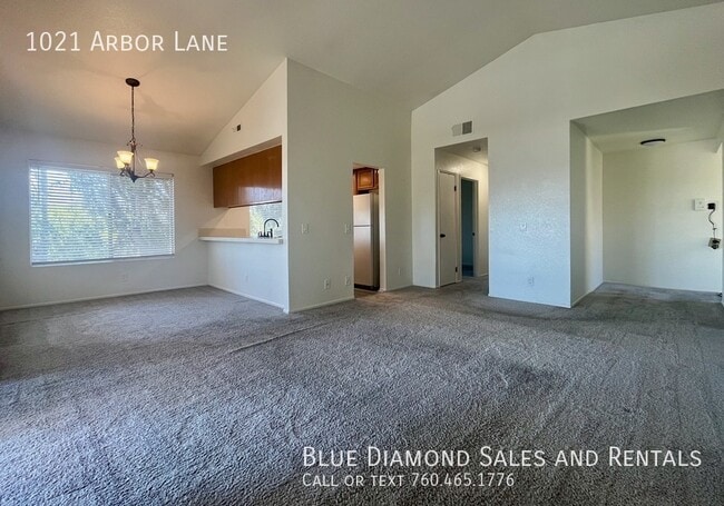 Building Photo - 1021 Arbor Ln