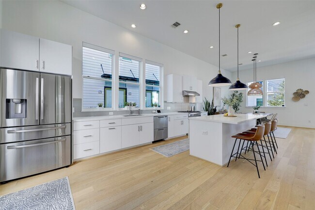 Building Photo - 9809 Mocking Bird Hill Ln