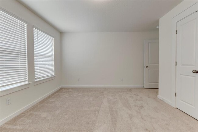 Building Photo - 1328 Kneehigh Ln