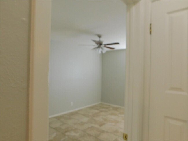 Building Photo - 11310 Walnut Ridge Dr