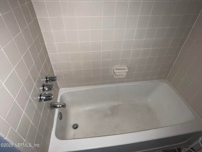 Building Photo - 1255 Ponce Island Dr