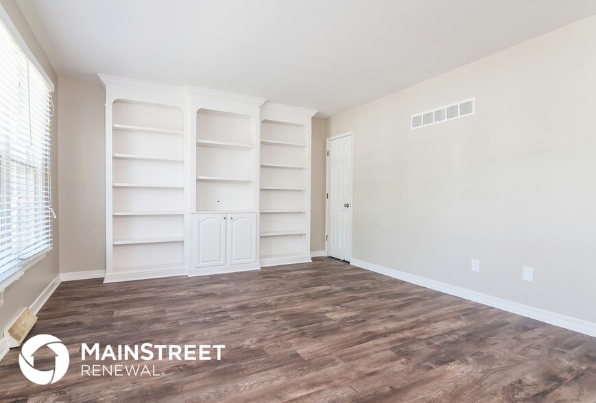 Building Photo - 2620 Flamingo Dr