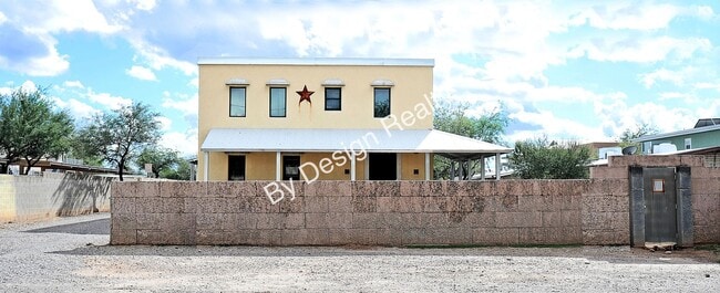 Building Photo - One-of-a-Kind Midtown 3 Bed 2.5 Bath Home | 2,040 SQ FT of Custom Craftsmanship