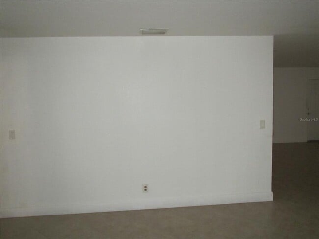 Building Photo - 444 Hippel St