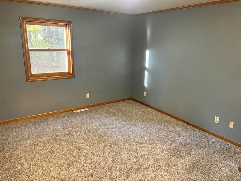 Bedroom3 - 2184 13 12 1/2 Ave