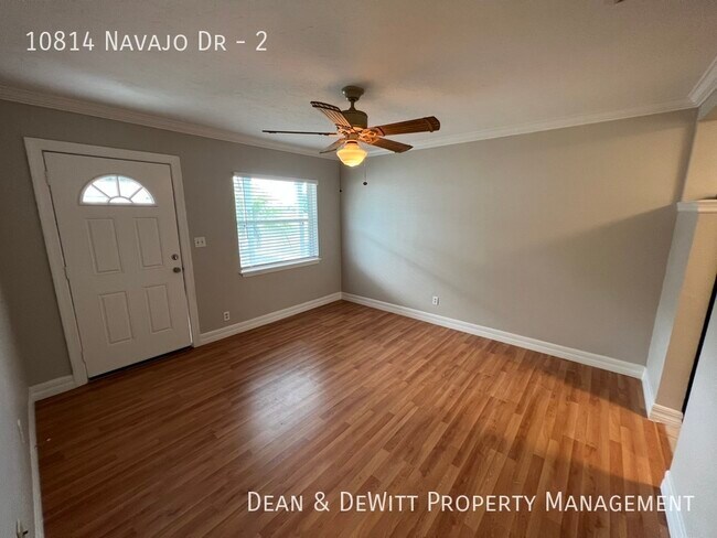 Building Photo - 10814 Navajo Dr