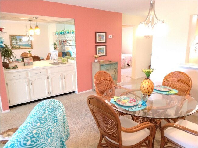 Building Photo - Seasonal Short-Term 2-Bedroom 2-Bathroom 2nd Floor Condo located at Mission Lakes!