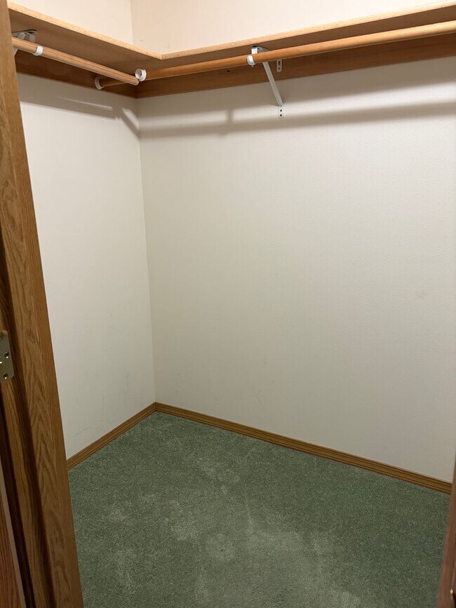 Building Photo - Ranch Style Home in Carlton