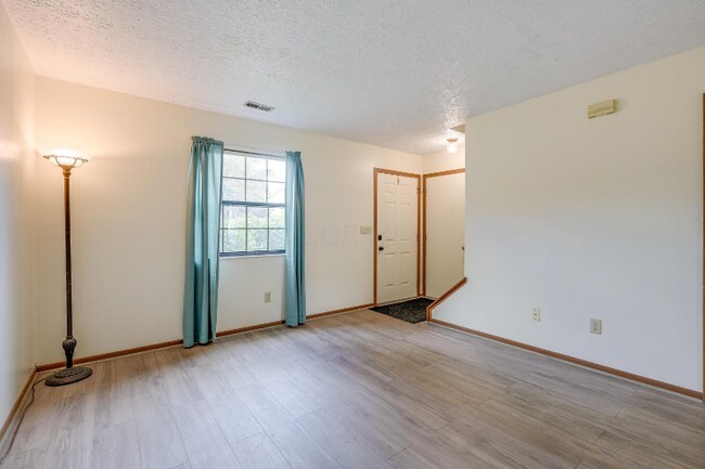 Building Photo - 655 Alta View Ct