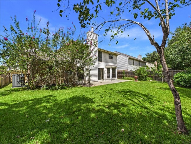 Building Photo - 814 Lochnell Dr