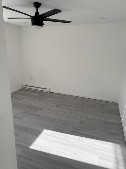 Building Photo - 207 E Broad St