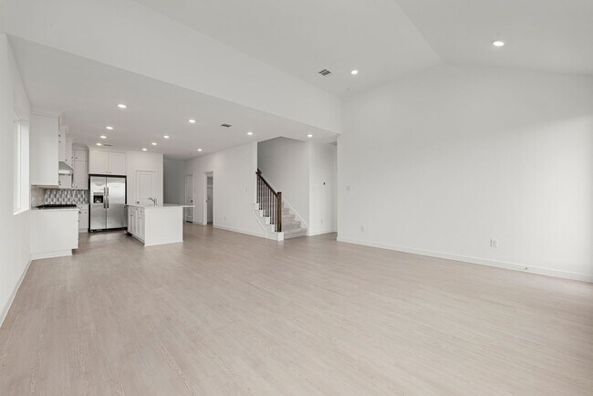 Building Photo - 6411 Symphony Wave Dr