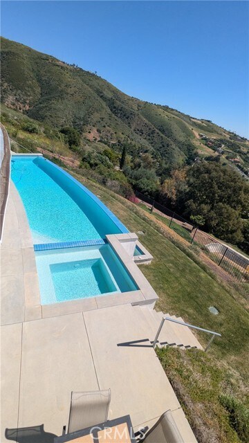 Building Photo - 28405 Via Acero