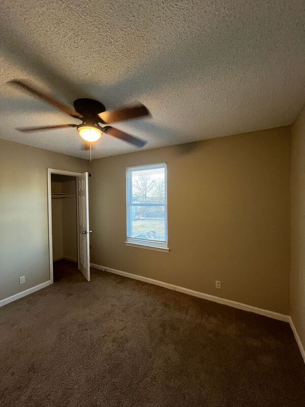 Building Photo - 2542 Highland Trace Dr