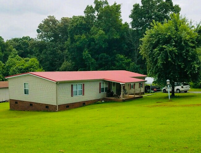 Primary Photo - 1360 Smothers Rd