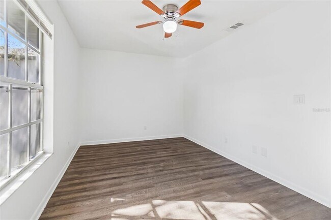 Building Photo - 5182 Sunridge Palms Dr