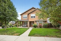 Building Photo - 1719 Lithia Way