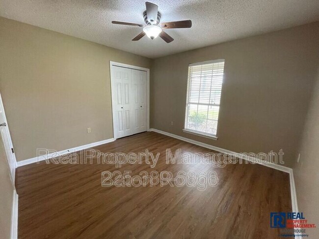 Building Photo - 5536 Parkforest Dr