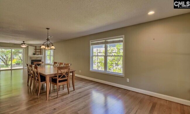 Building Photo - 3011 Clark St