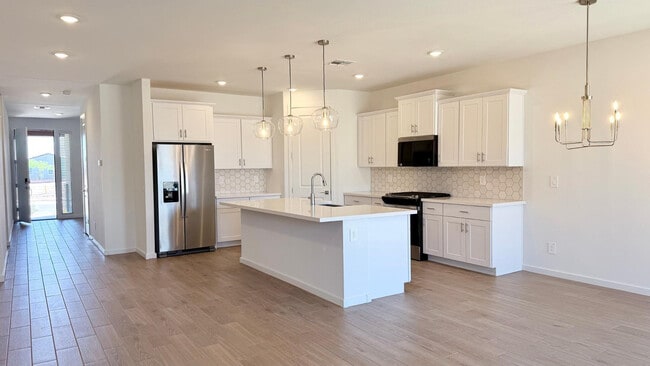 Building Photo - 15988 W Desert Spoon Dr