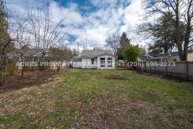 Building Photo - 17041 34th Ave S