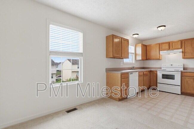 Building Photo - 75 Foal Ln