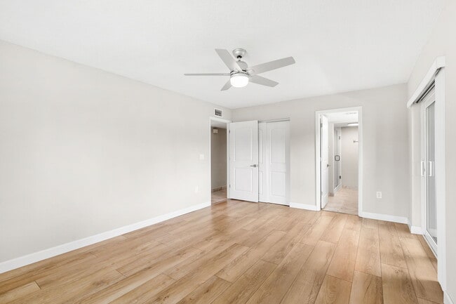 Building Photo - 1700 Commodore Blvd