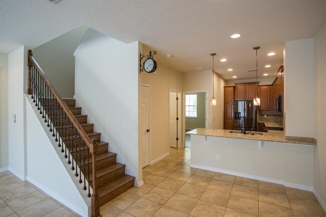 Building Photo - 12105 Breda Ln