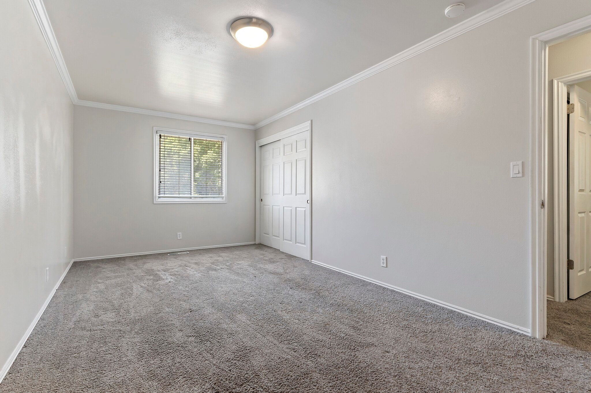 Building Photo - 715 N 1050 W