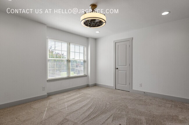 Building Photo - 3336 Chimney Pl Dr