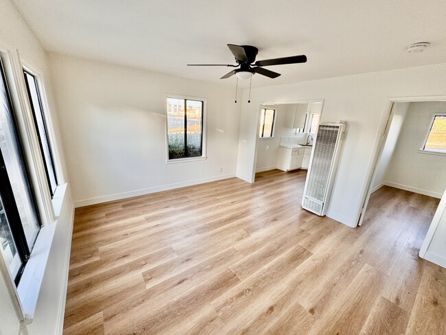 Living room - 2502 Carnegie Ln