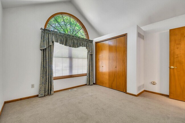 Building Photo - Beautiful 3 bed / 3 bath Ranch - High Pointe Community Westminster - Available NOW!