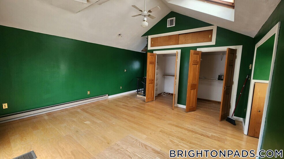 Building Photo - 54A Falkland St