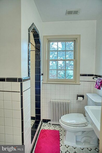 Building Photo - 4643 16th St NW