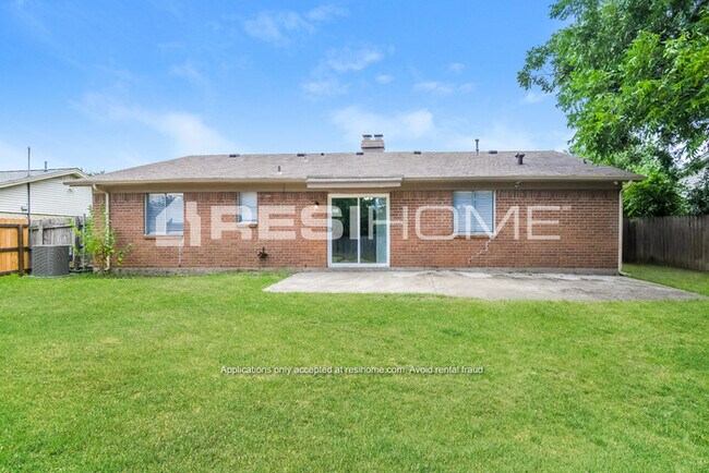 Building Photo - 2403 Catalo Lane