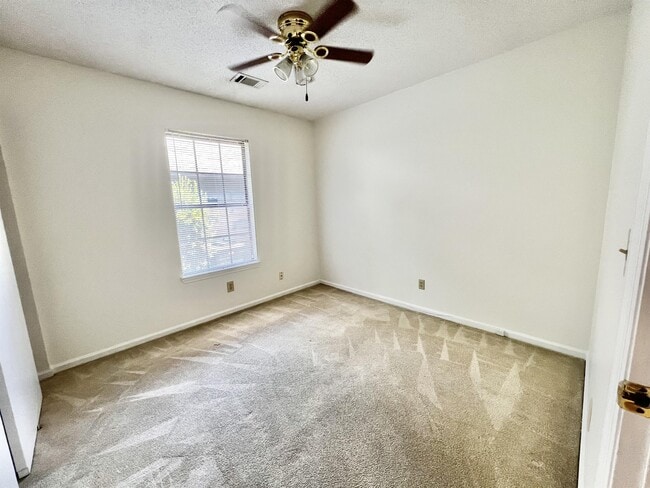 Building Photo - 954 Oyster Cove Rd