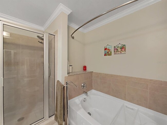 Building Photo - 777 N Ashley Dr