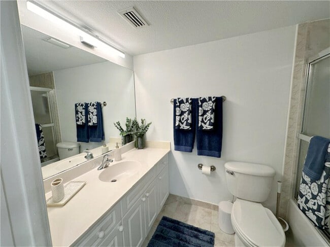 Building Photo - 2400 S Ocean Dr