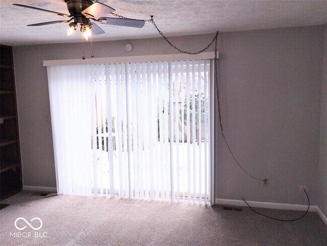 Building Photo - 7434 Melanie Ln