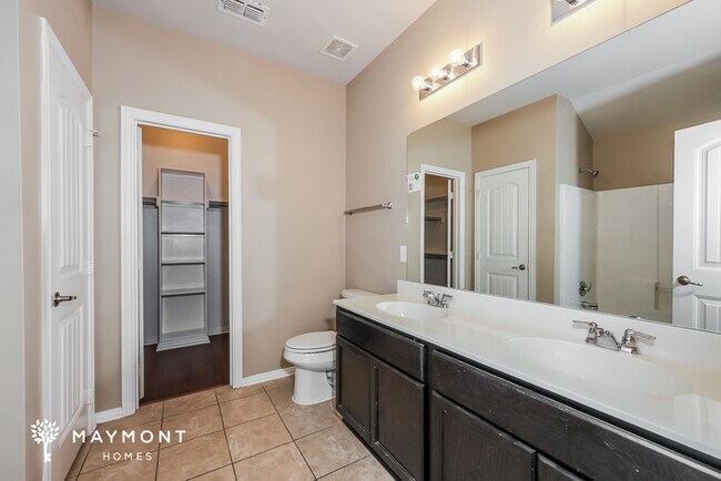 Building Photo - 1212 Camden Yard Dr