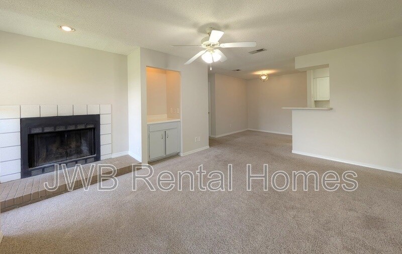 Building Photo - 10200 Belle Rive Blvd