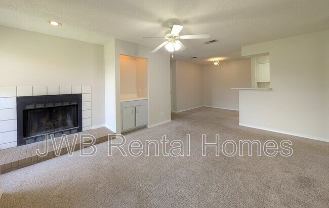 Building Photo - 10200 Belle Rive Blvd