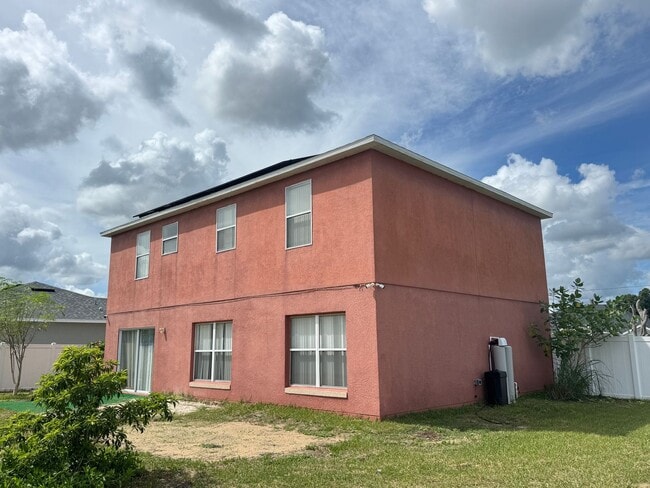 Building Photo - FULLY FENCED YARD + SOLAR PANELS + WATER F...