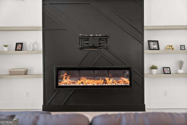 Building Photo - 151 S Pointe Dr